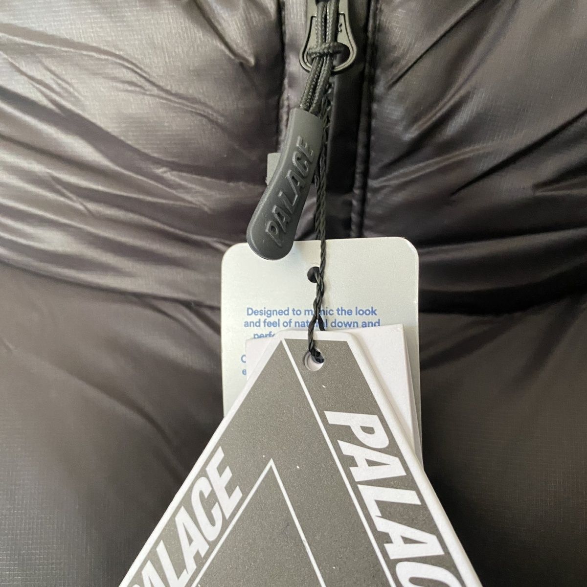 PALACE puffer jacket